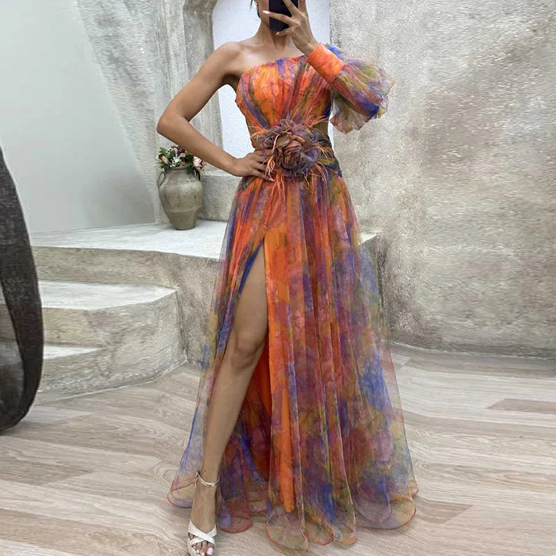 Robe Evelyn En Tulle Florale Longue Pour Soirées Élégantes Silhouette Ajustée Et Mouvement Aérien