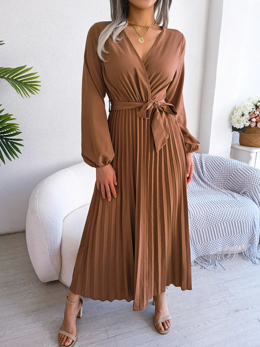 Robe Maxi Décolleté En V Ellie Amawinc Élégante Et Polyvalente Pour Quotidien Et Occasions