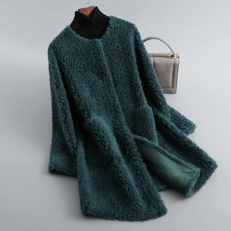 Manteau Cardigan Femme Mi-Long En Fausse Fourrure D’Agneau Peluche Hiver 2025 Pour Une Élégance Quotidienne