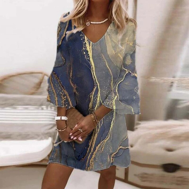 Kurzes, elegantes Kleid von Fudus