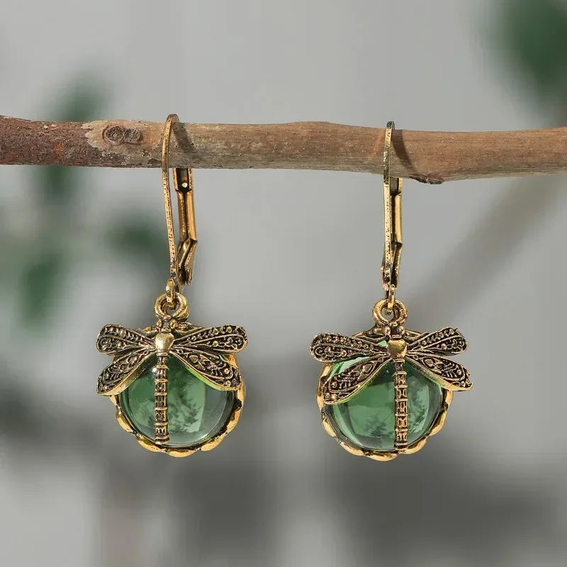 Boucles D Oreilles Libellule Antique En Laiton Avec Cabochons Cristal Bleu Pâle Et Crochet Doré