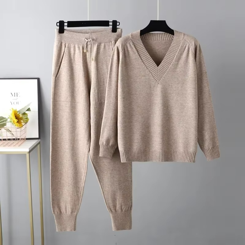 Ensemble Deux Pièces Femme Pull Col V Maille Automne Hiver 2024 Pantalon Inclus Pour Femme Moderne