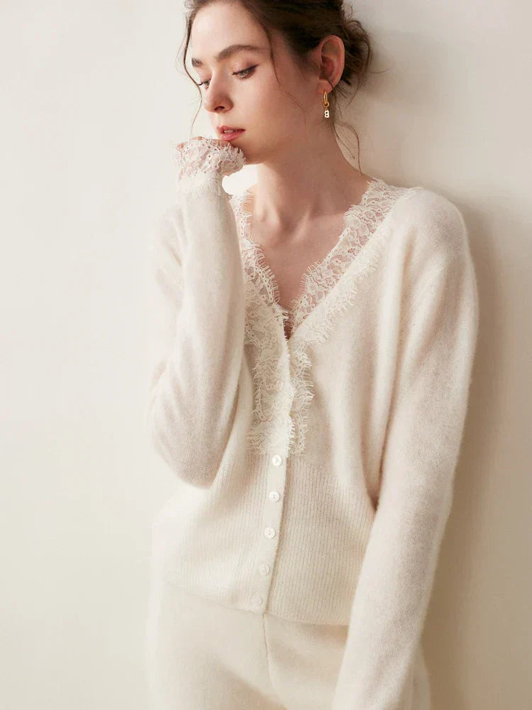 Cardigan Ajusté Rosie Avec Bordure En Dentelle Bouton Devant Encolure V Manches Longues Longueur Sur Les Hanches