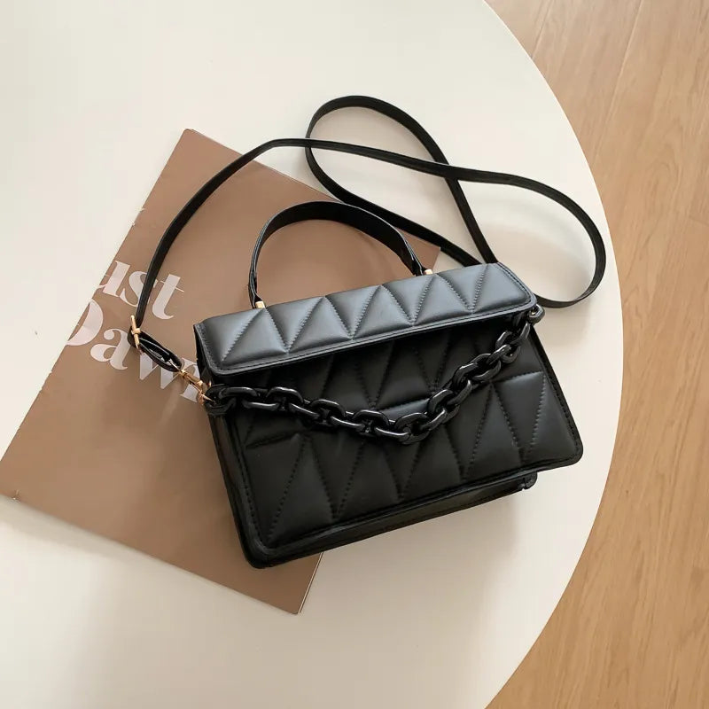 Sac À Main Chic Nerys Avec Poignée Chaîne Et Motif Matelassé Spacieux Grand Compartiment