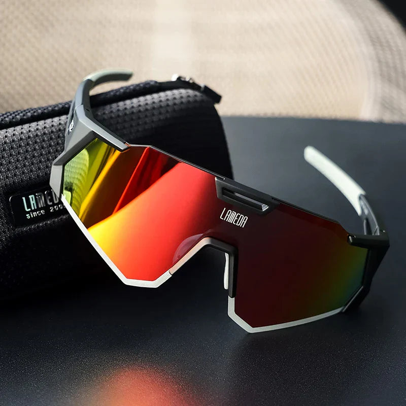 Amawinc Lunettes de Cyclisme Aérodynamiques Réfléchissantes Avec Lentilles Miroir Polarisées Cadre Ultraléger Pour Homme