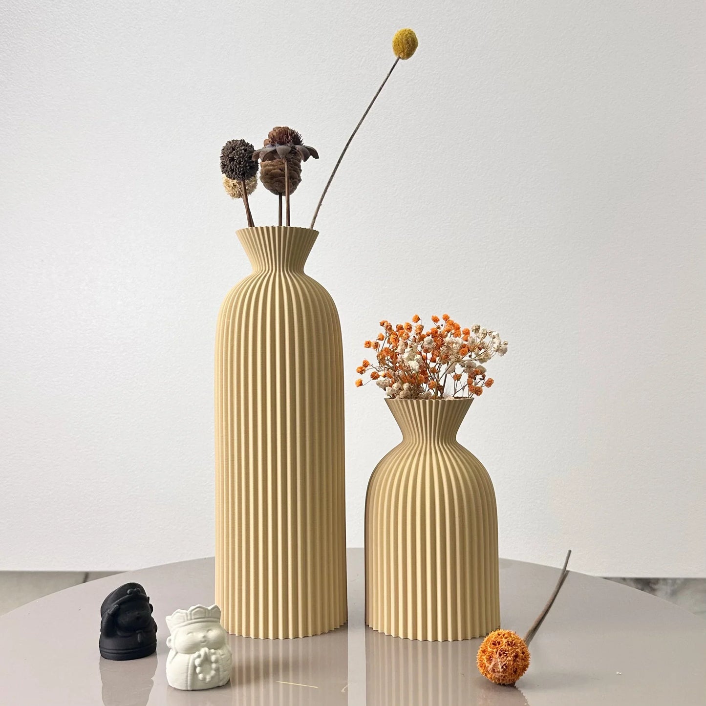 Ensemble de Vases en Céramique à Rayures Minimalistes pour Déco Moderne et Élégante