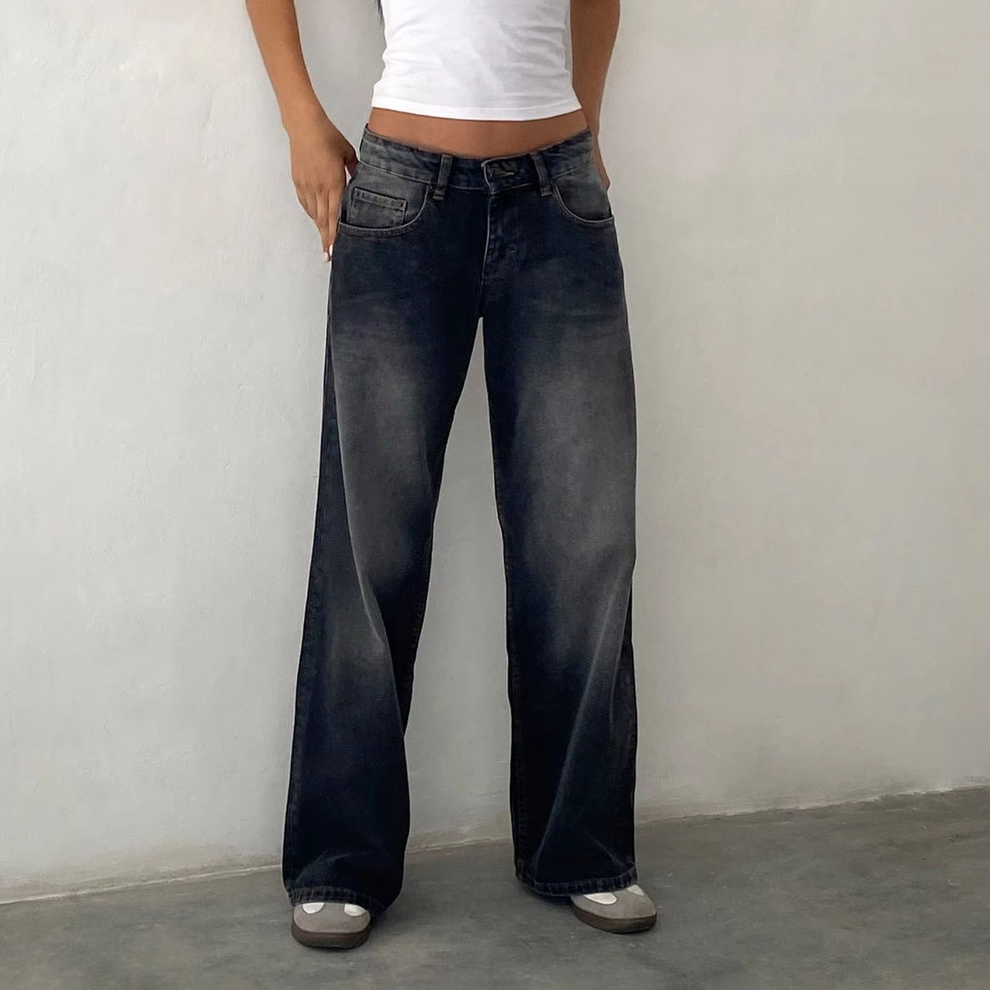Jean Femme À Taille Moyenne Coupe Droite Vintage Lavé Pour Femmes Confort Durable Et Style Quotidien