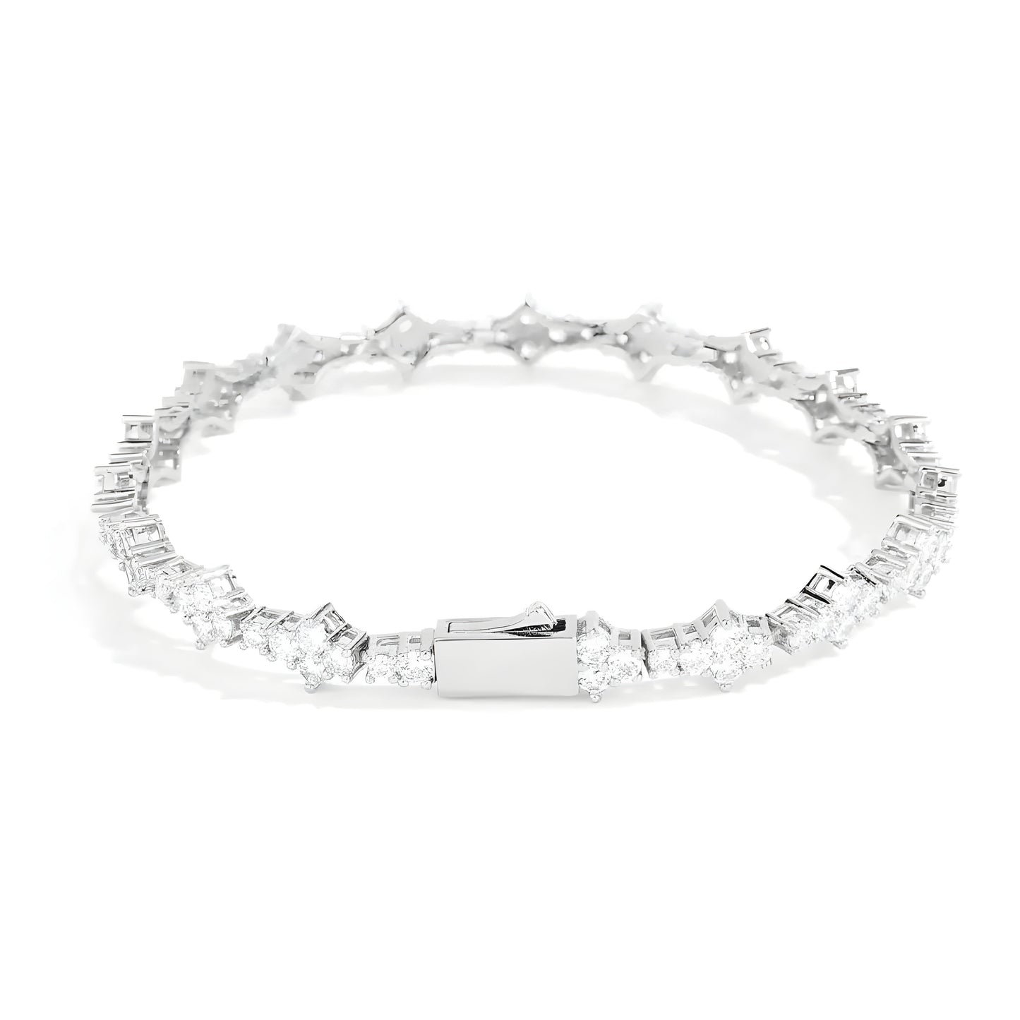 Bracelet Pétales Diamants Quatre Fleurs Strass En Griffes Diamant Forme Chaîne Cable Argent Léger Facile À Fermer