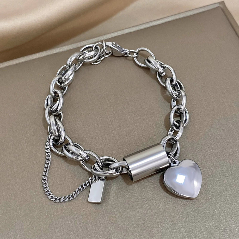 Bracelet Cœur Chaîne Tordue Livia Plaqué Or Ou Argent Ajustable Confortable À Porter Léger