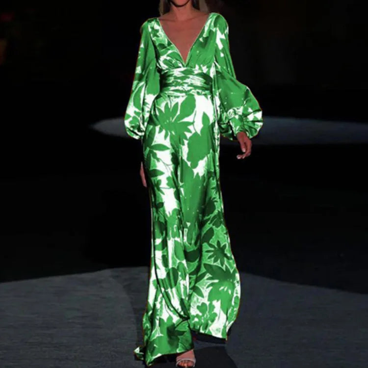 Elegantes V-Ausschnitt Kleid von Julia