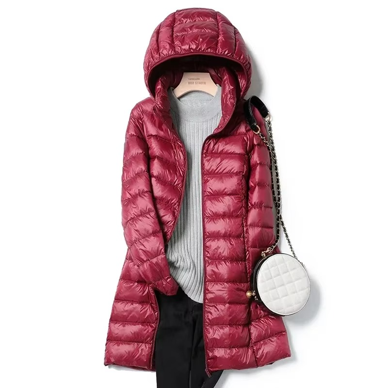 Parka Longue Féminine Légère à Capuche en Duvet Coupe Slim Chaude Élégante et Chic
