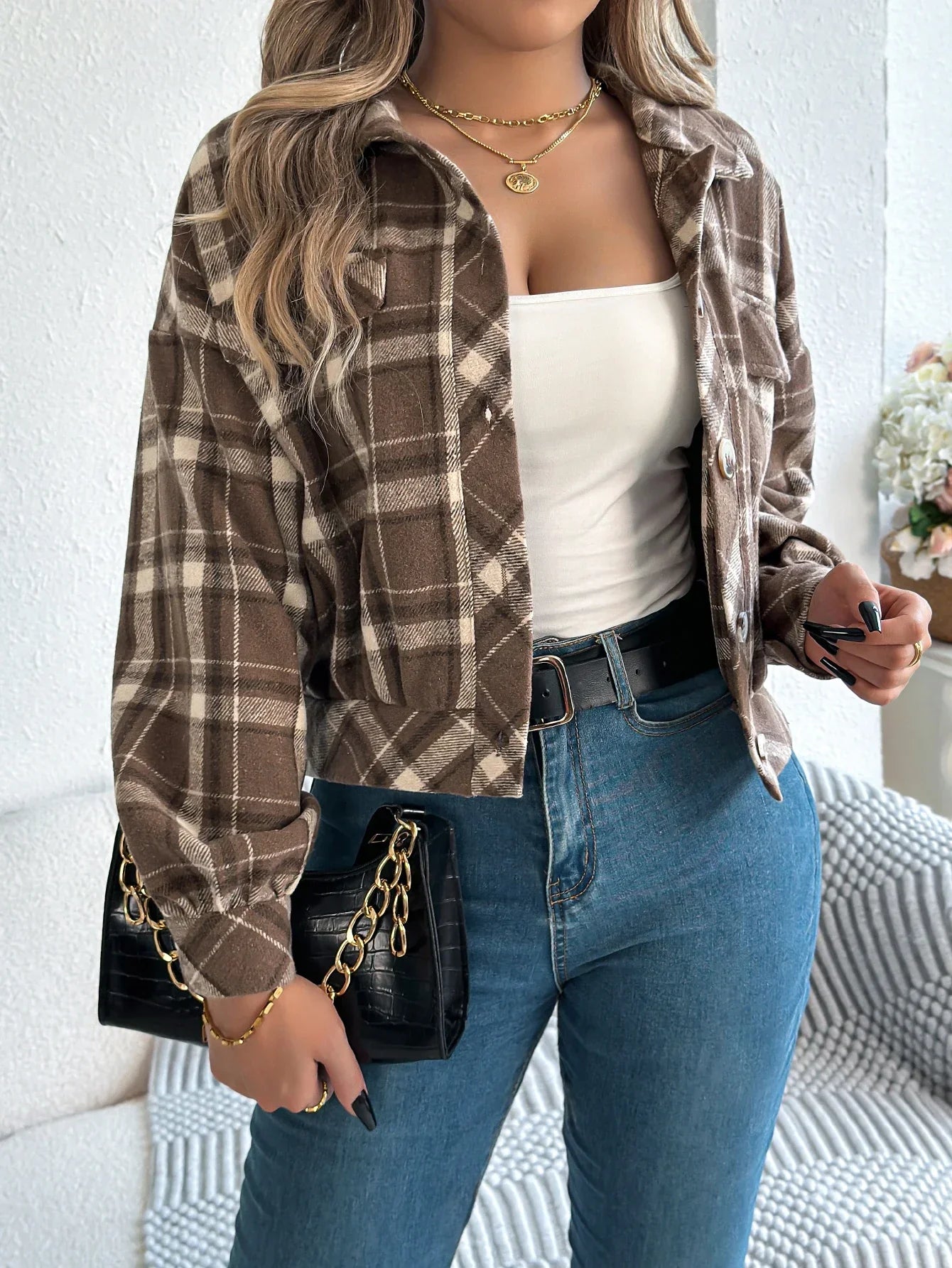 Veste Courte À Carreaux Tissu Brossé Chaude Avec Manches Drapées et Boutons En Corne Moderne