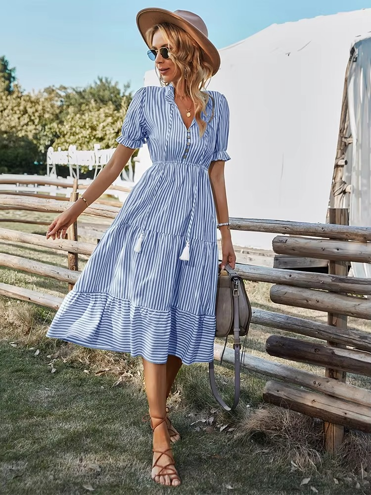 Robe Midi À Rayures À Col V À Manches Courtes Avec Franges Pour Été Élégante Et Moderne