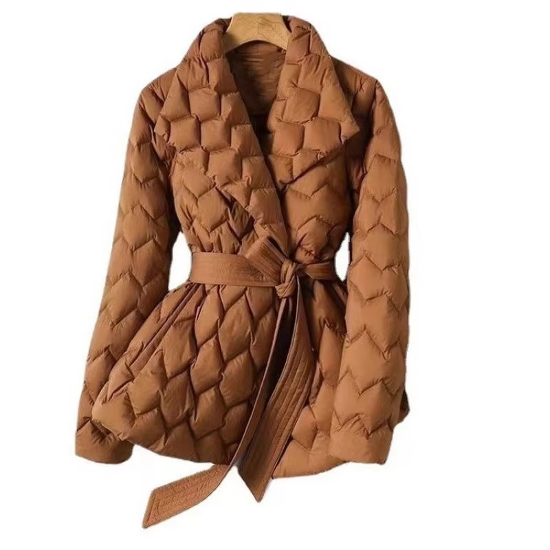 Veste Légère En Coton Matelassé Pour Femmes Avec Revers Et Ceinture À Noeud Moderne