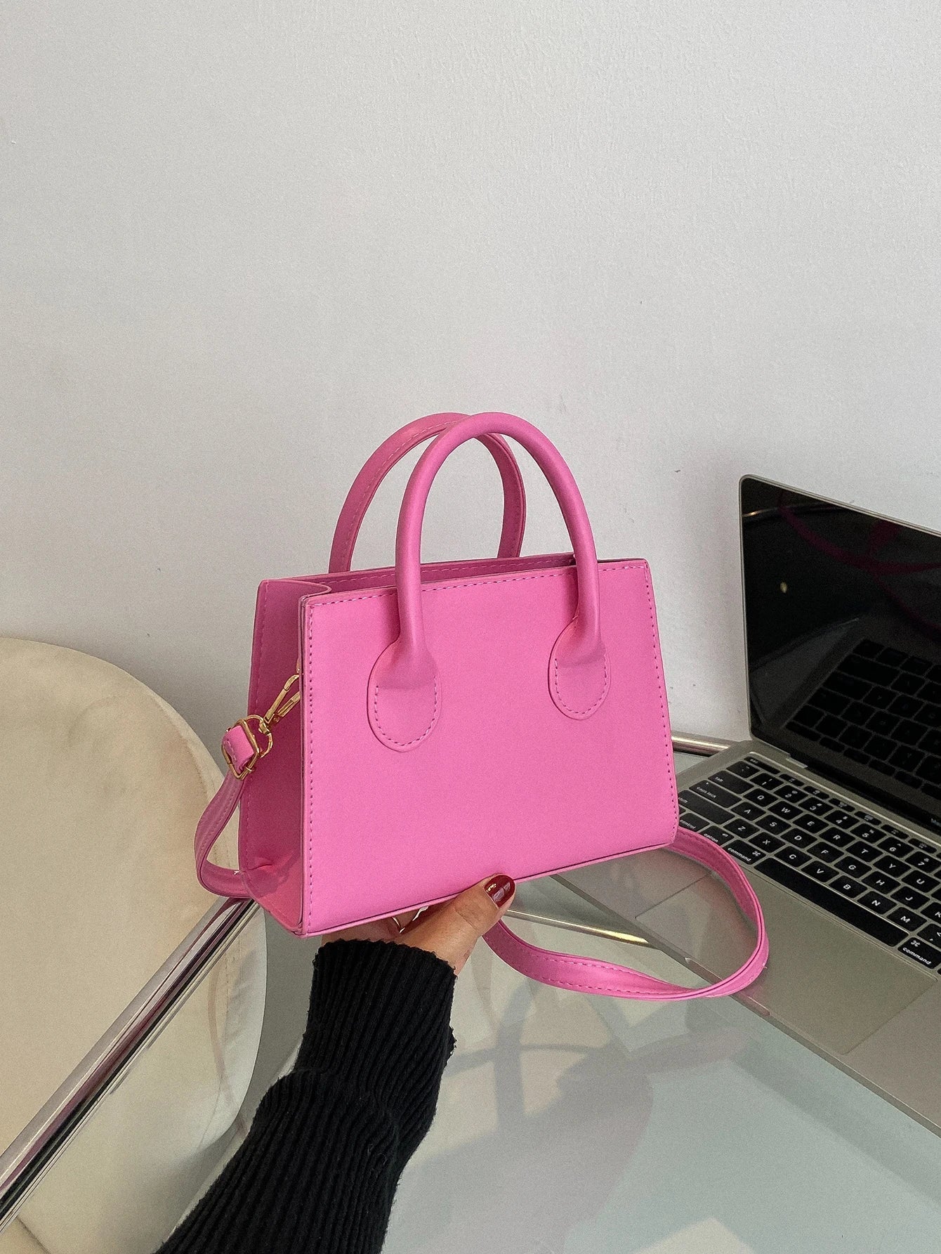 Sac Bandoulière Mini Joan Amawinc En Cuir Végan Structuré Avec Sangle Détachable