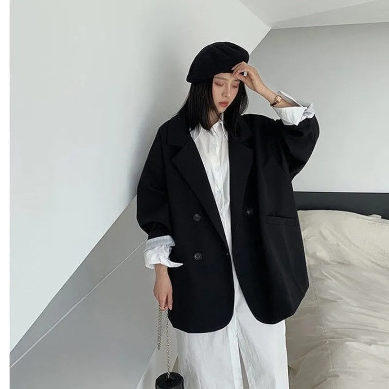 Avelena Blazer: Plus Size Style and Comfort