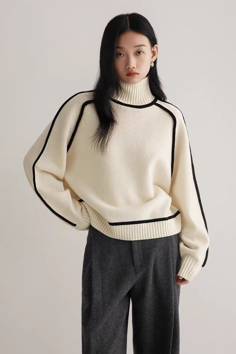 Pull Col Roulé Rosalia En Maille Douce Avec Surpiqûres Contrastées Pour Style Moderne Et Superposition Quotidienne