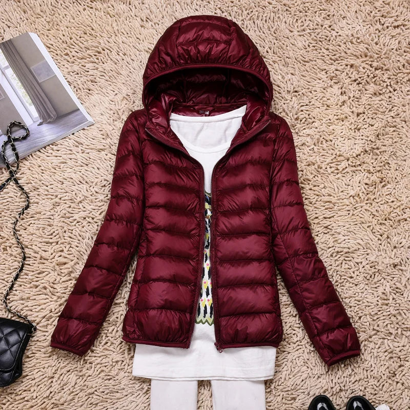 Doudoune Femme Matelassé Légère Coupe Tailorée Longueur Hanche Avec Capuche Nordisk Flair