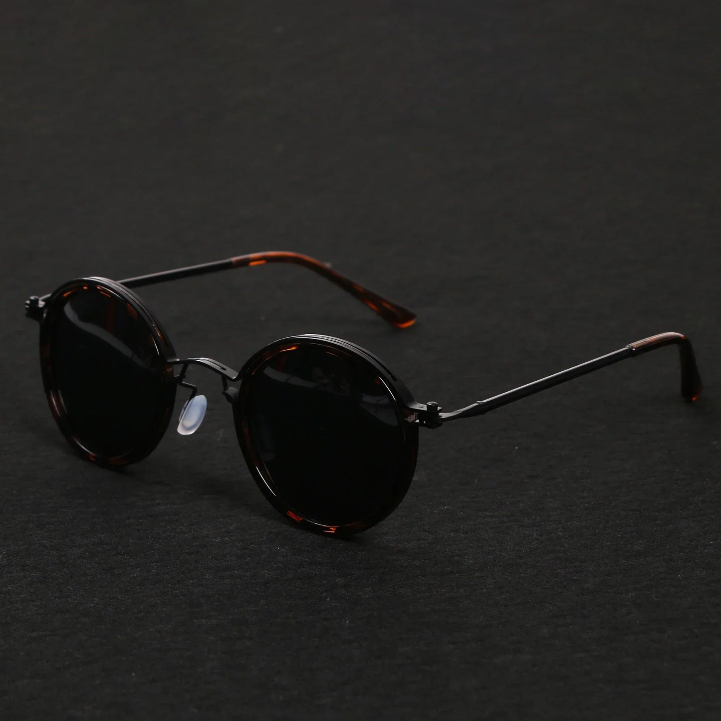 Lunettes De Soleil Evand Verres Onyx Noirs Et Monture Dorée UV400 Protection Durable Et Élégante
