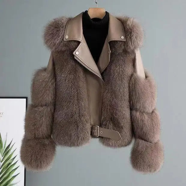 Aini: Moderne, vielseitige Winterjacke