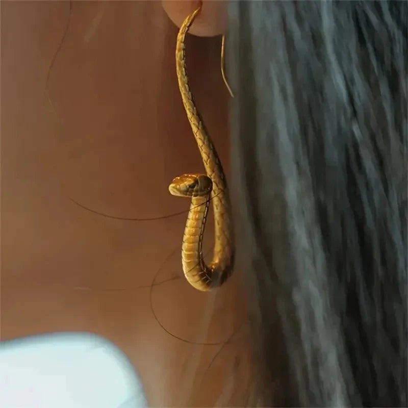  - Amawinc
