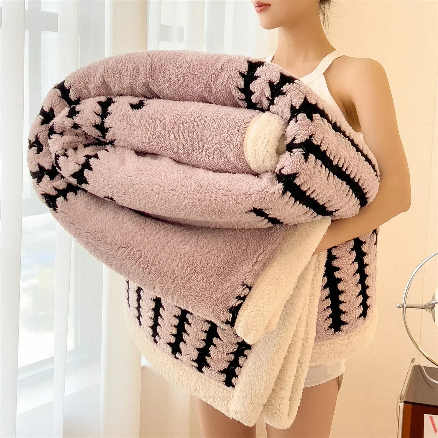 Couverture En Flanelle Contemporaine Avec Peluche Sherpa Douce Pour Un Confort Luxueux