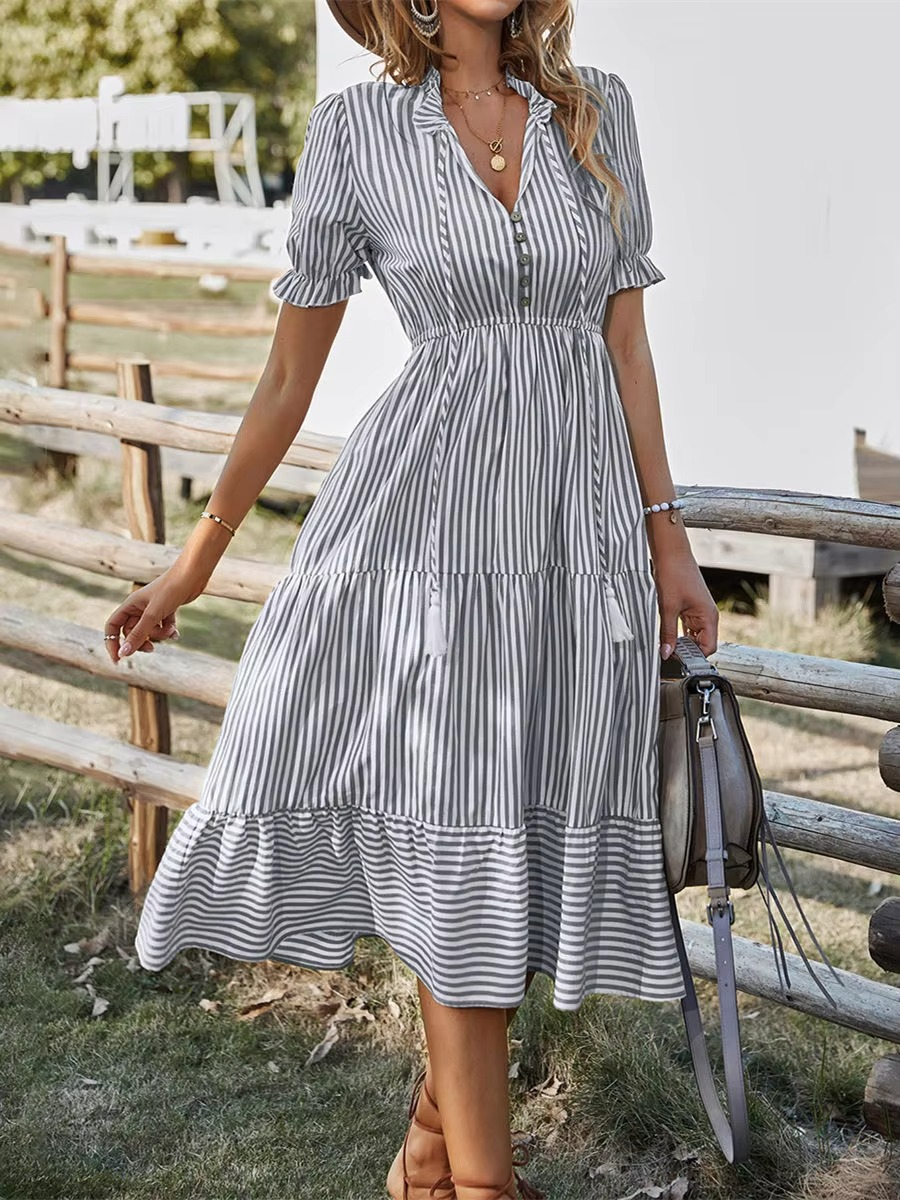Robe Midi À Rayures À Col V À Manches Courtes Avec Franges Pour Été Élégante Et Moderne