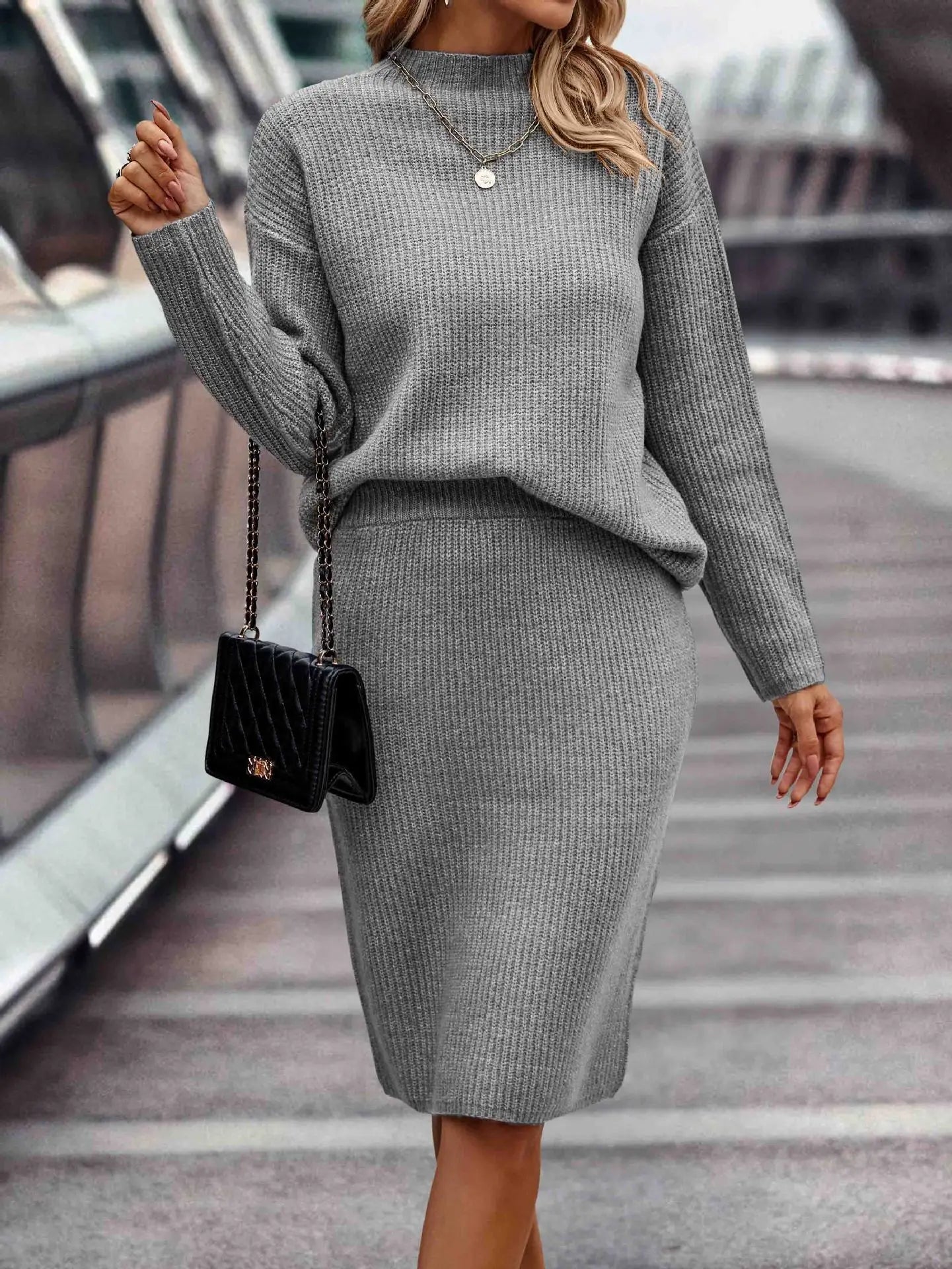 Amoura - Elegantes Pullover-Rock-Set für kühle Tage