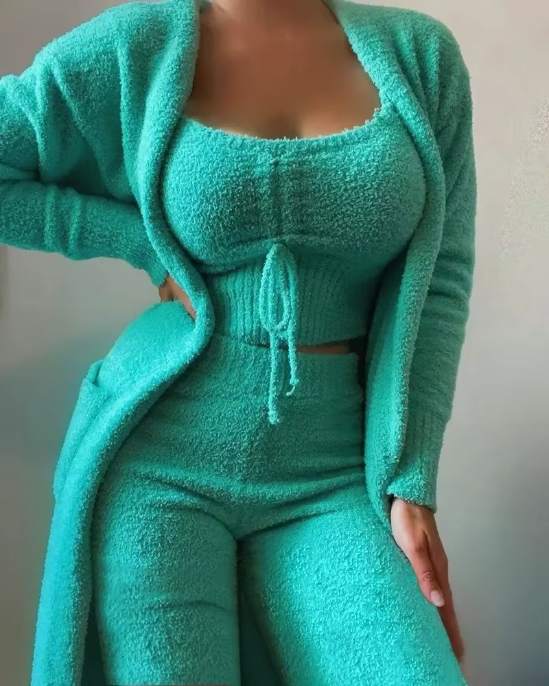 Ensemble Pyjama Peluche Luxe 2025 Pour Femmes Trois Pièces Crop Top Court Pantalon Long Manteau Confort