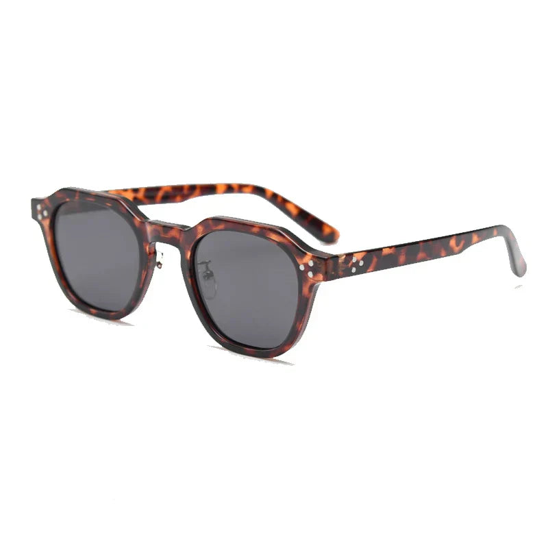 Meris Lunettes De Soleil Rétro Avec Protection UV Et Couleurs Audacieuses Montures Durables