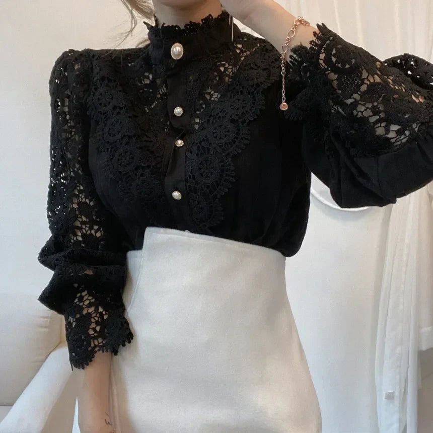 Blouse En Dentelle Nevaeh Élégance Vintage Moderne Pour Bureau Et Sorties Soirées Avec Boutons Perle