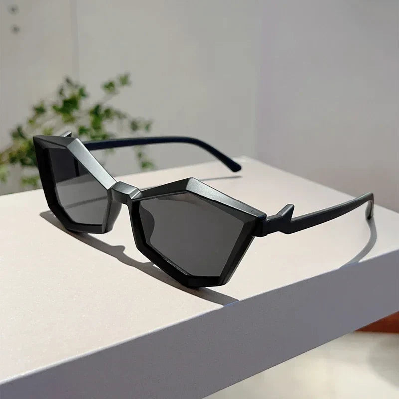 Lunettes de Soleil HexaVision Futuristes avec Design Hexagonal Punk et Protection UV Anti Reflets