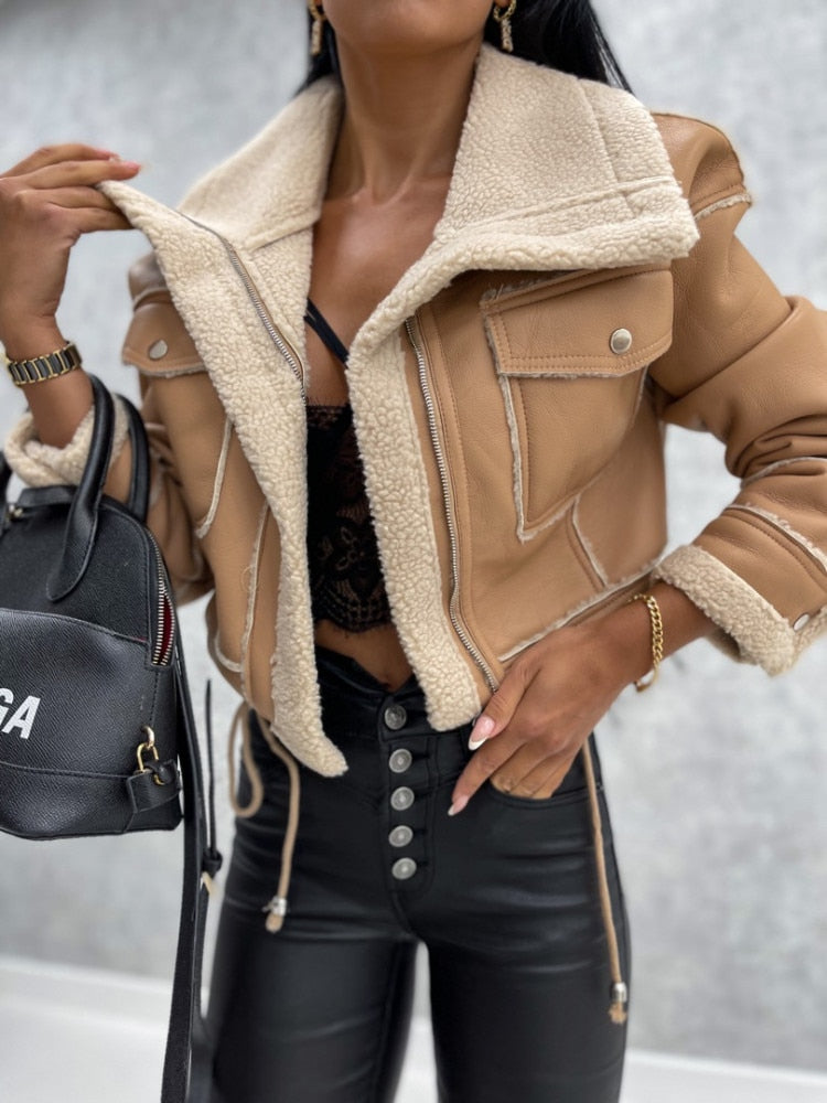 Veste Courte Femme En Faux Cuir Avec Doublure Shearling Coupe Slim Fermeture Éclair