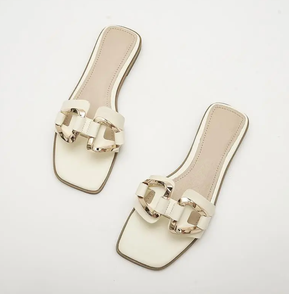 Damen Sandalen in Gold mit alten Geld-Details