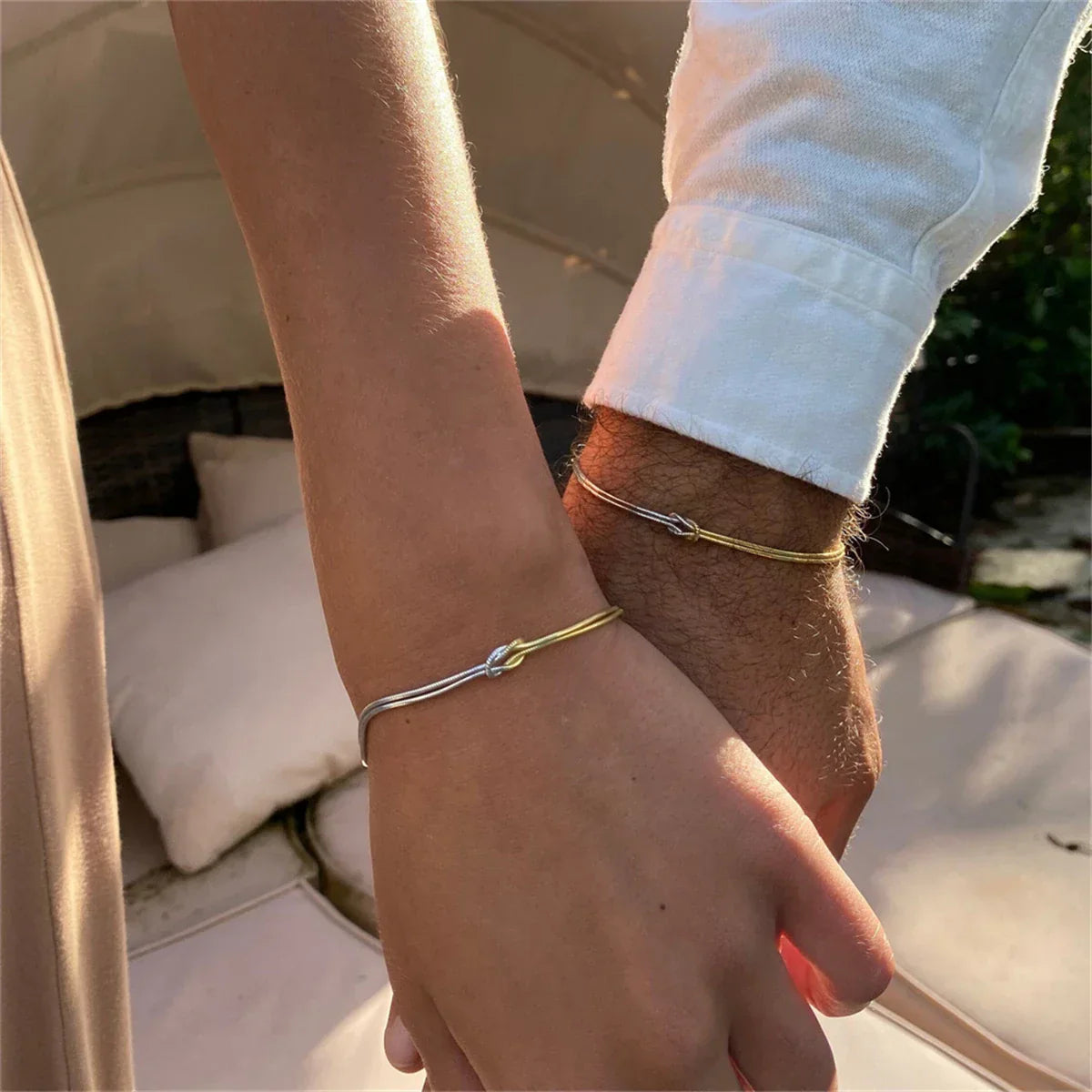 Bracelet Lien Moonkissed Saint Valentin Plaqué Or Acier Inoxydable Avec Nœud Délicat