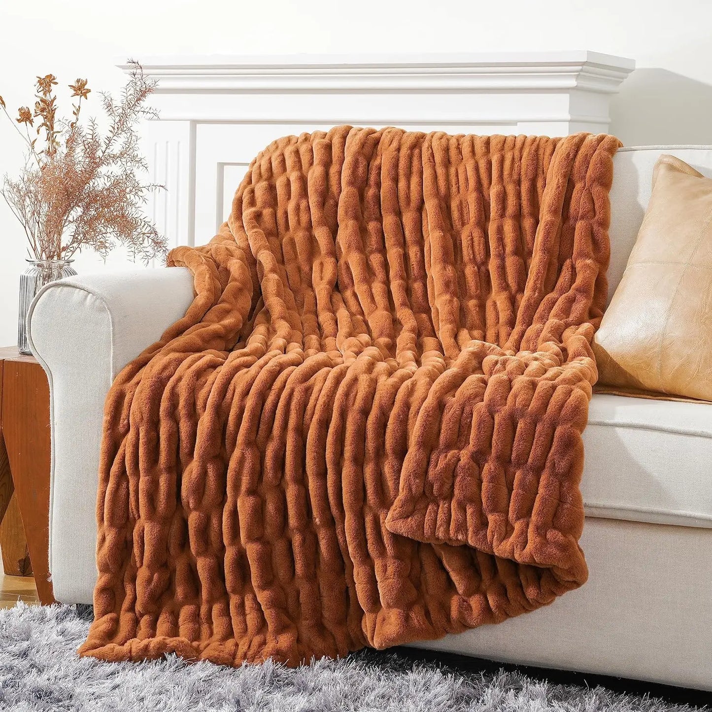 Couverture En Fausse Fourrure De Lièvre Versailles Veloutée Et Luxueuse Pour Un Confort Total