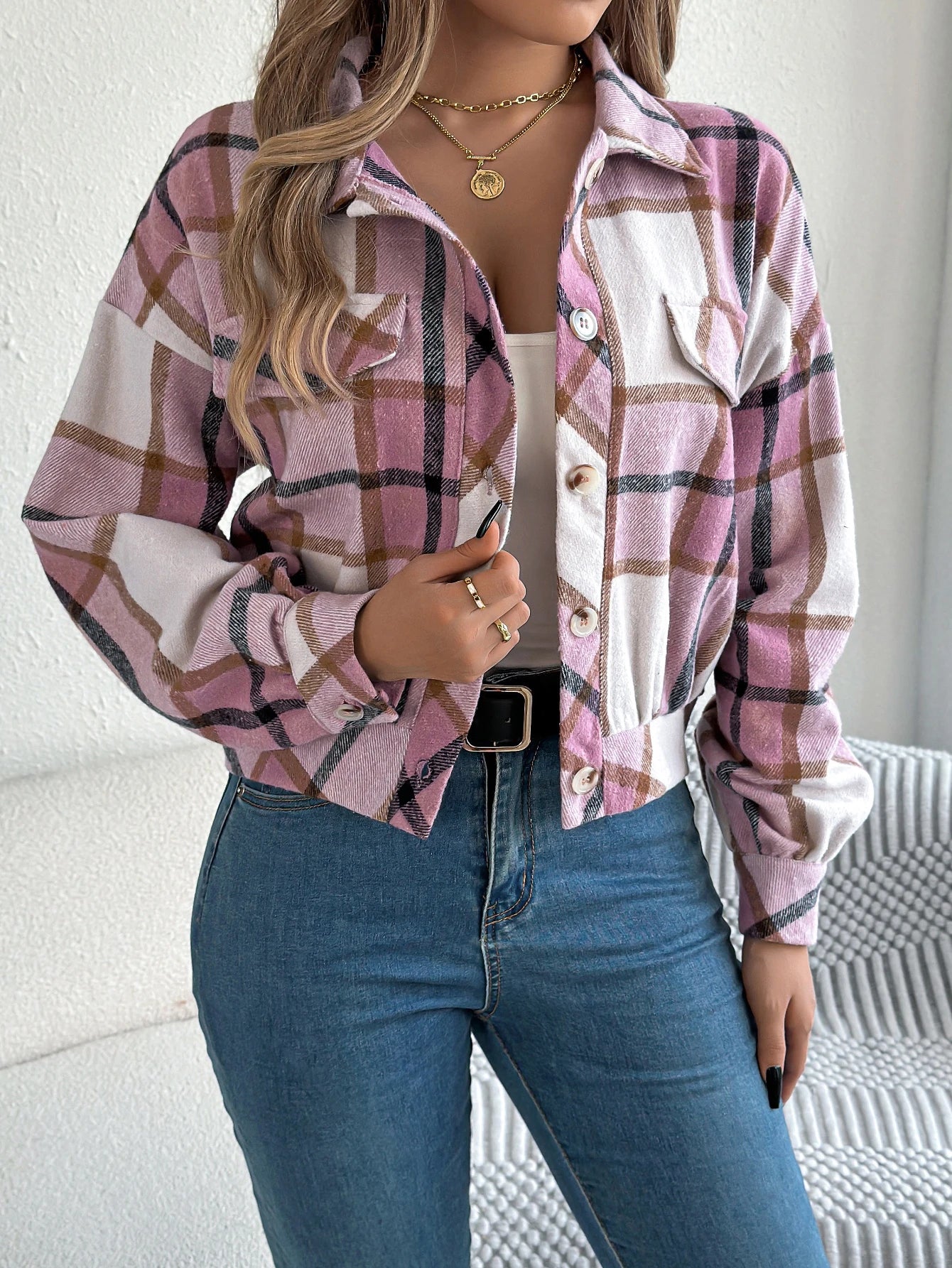 Veste Courte À Carreaux Tissu Brossé Chaude Avec Manches Drapées et Boutons En Corne Moderne