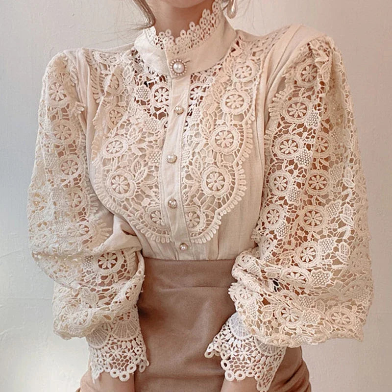 Blouse En Dentelle Nevaeh Élégance Vintage Moderne Pour Bureau Et Sorties Soirées Avec Boutons Perle