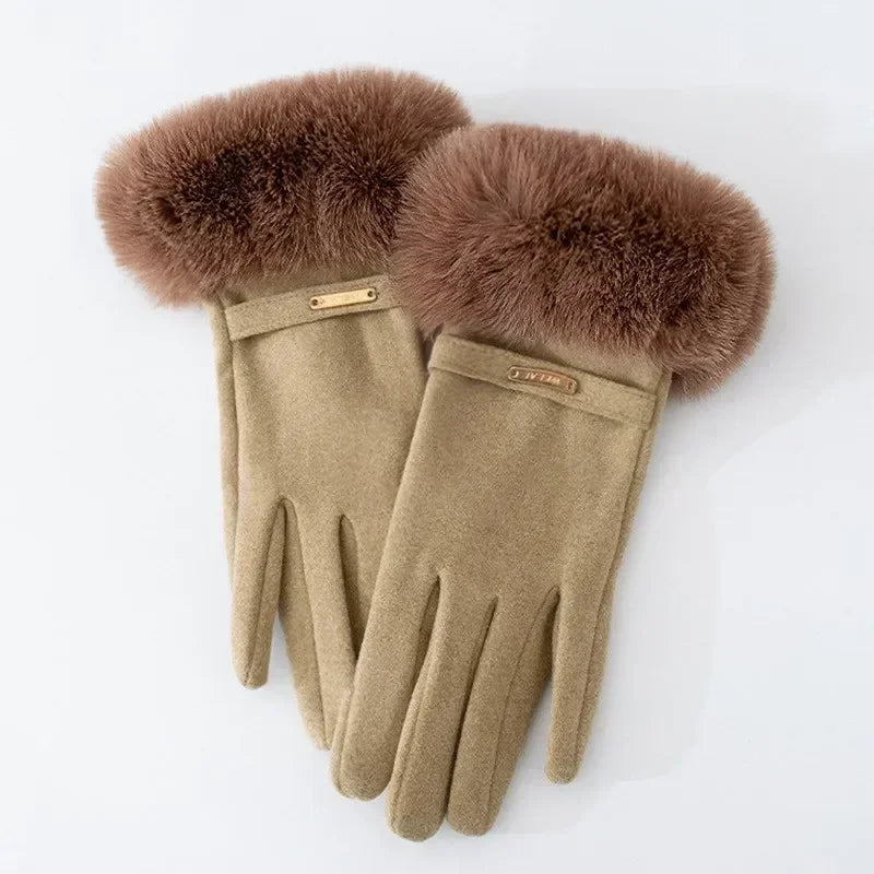 Gants Ajustés Pour Femme Avec Manchette En Fourrure Et Accent Métallique Subtil Chic