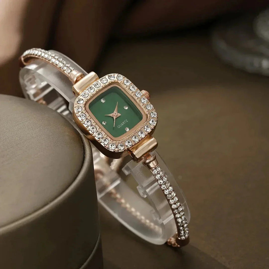Montre Bracelet Serene Éclat Cristaux Élégante Pour Femmes Chic Et Luxueuse Pour Toutes Occasions