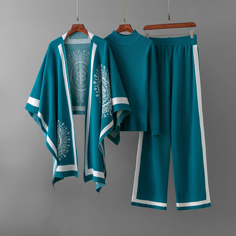 Ensemble Tricot 3 Pièces Sofia Amoretti Avec Kimono Cardigan Élégant Pull À Col Haut Et Pantalon Large Bord Noir