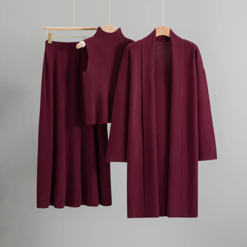 Ensemble Tricot Ambre Sofia Amoretti Trois Pièces Haut Sans Manches Jupe Coupe A Cardigan Long Fluide