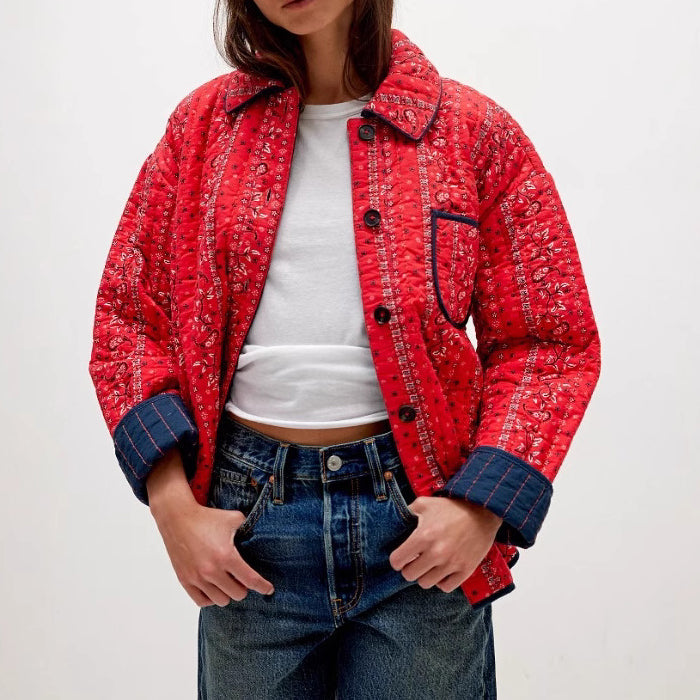 Veste Quiltée Moderne Sofia Amoretti Motif 3D Discret Bordures Contrastées Poignets Poches Silhouette Ample Automne