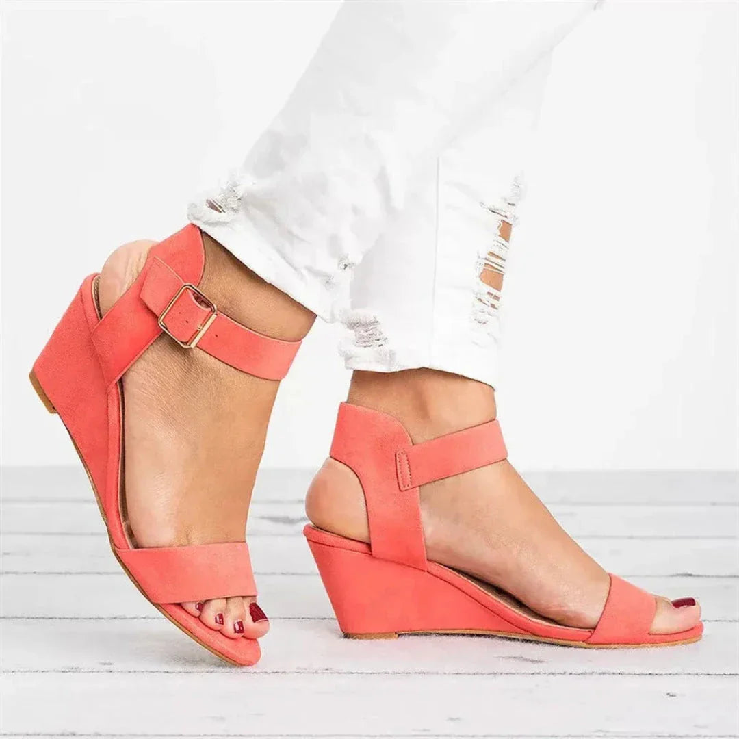 Soleil Sandales Ouvertes À Bride Boucle En Suède Synthétique À Talon Compensé Confortable