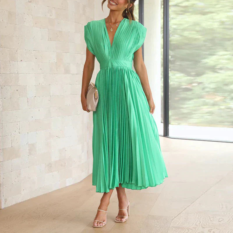 Solveig: Damenkleid mit Rüschen
