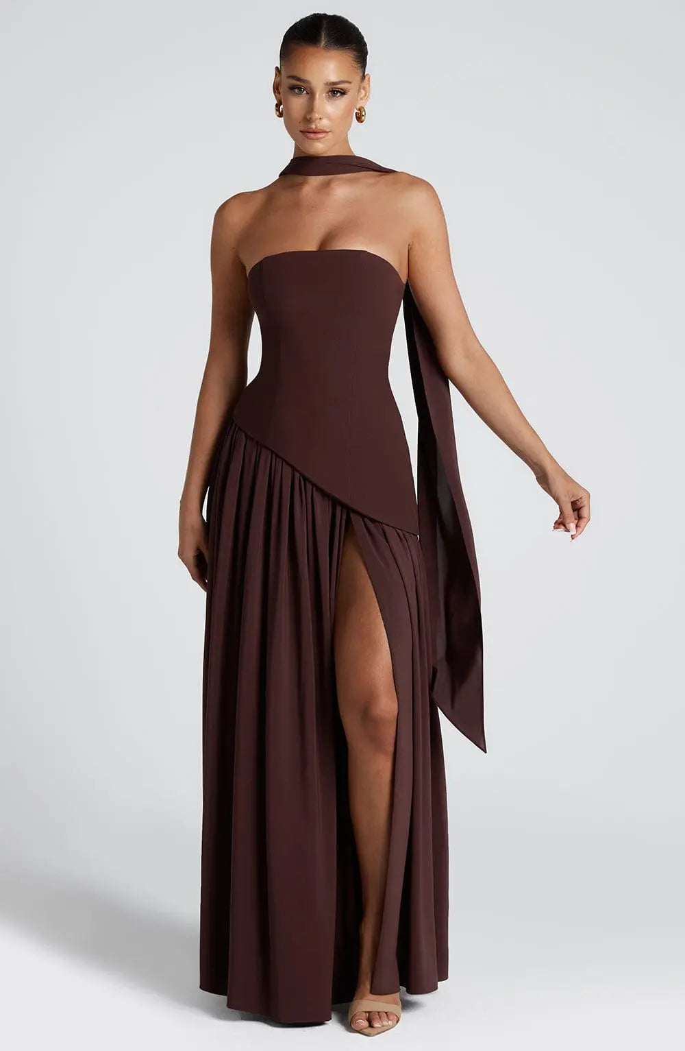 Robe Maxi Sans Bretelles Pour Femme Élégante Et Fluide Avec Fente Avant Audacieuse