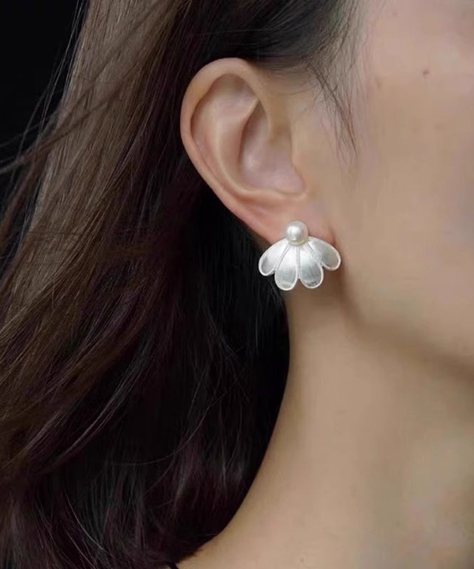 Boucles d'oreilles à tige en argent sterling blanc et perles en forme de pétales - Amawinc