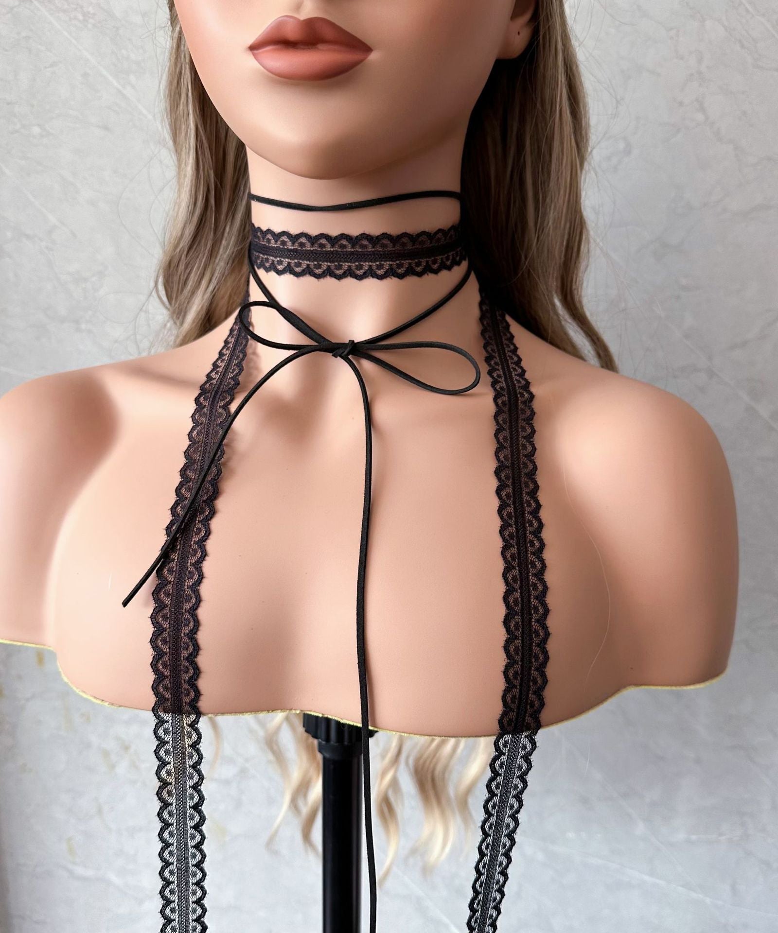 Collier élégant en dentelle noire avec nœud creux - Amawinc