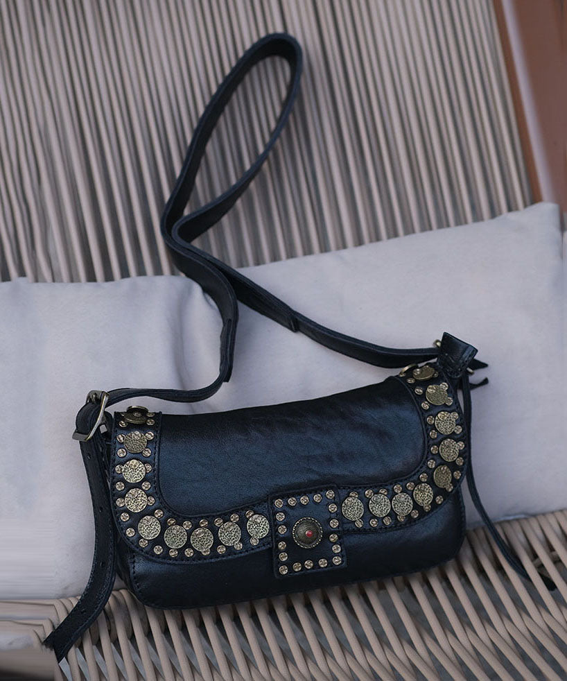 Sac hobo polyvalent en cuir durable et élégant avec rivets noirs - Amawinc