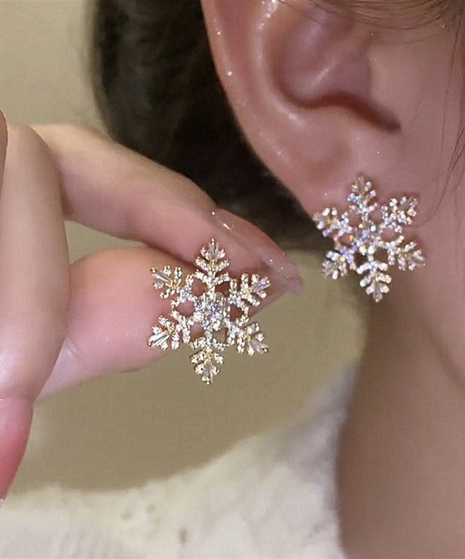 Boucles d'oreilles à tige élégantes en alliage d'or et zircon en forme de flocon de neige - Amawinc